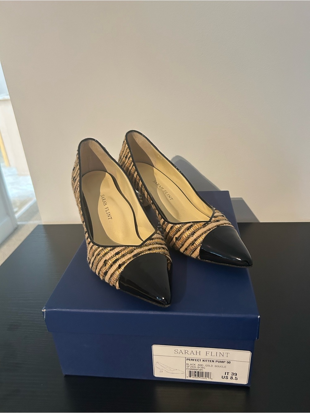 Gorgeous, worn once, Sarah Flint black and gold boucle perfect kitten pump 50